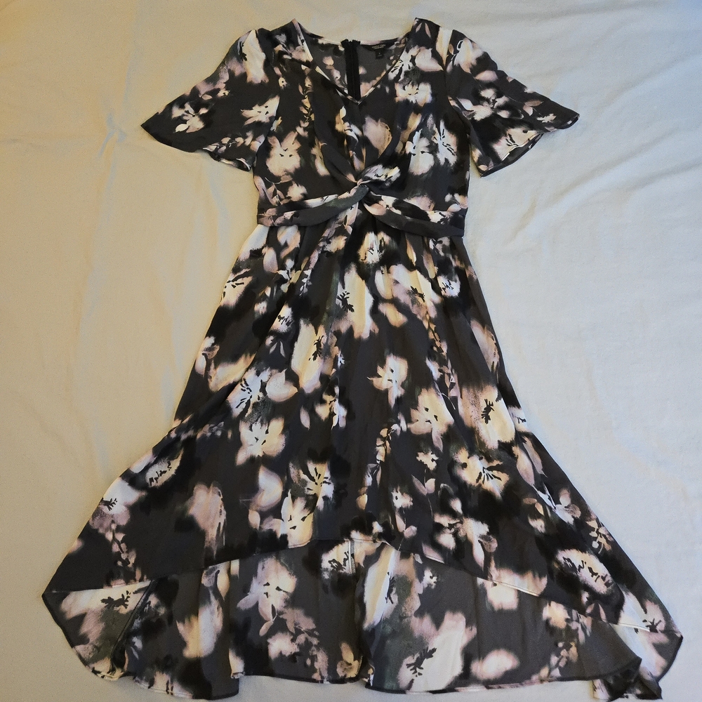 Simply Vera Vera Wang Floral Flutter Twist Knot Front Dress Charcoal Purple EB3 - Picture 2 of 13
